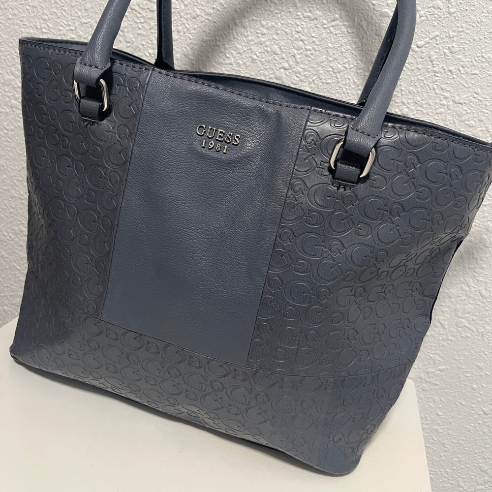 Guess 1981 Slate Blue Embossed Logo Tote Bag Handbag Purse AA660522-JS Good